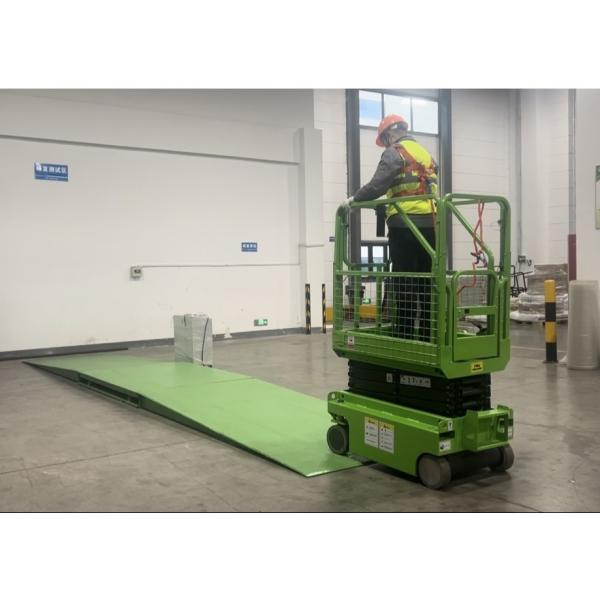 3.9m Platform Height Mini Model Self Proplled Electric Scissor Lift with 240kg