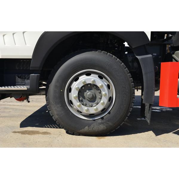 Howo Oil Truck 20 Cubic 10 Tires Howo TX Model Fuel Tanker 6*4 Flat Roof 350hp