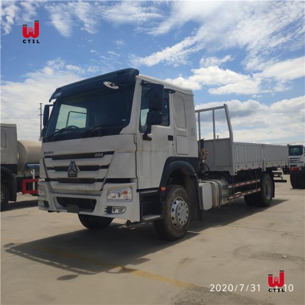 HOWO 4X2 Truck Mounted Crane HW19710 18 Ton Crane Truck