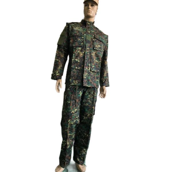 Outdoor Activities BDU Combat Uniform Set Functional With Digital Camouflage