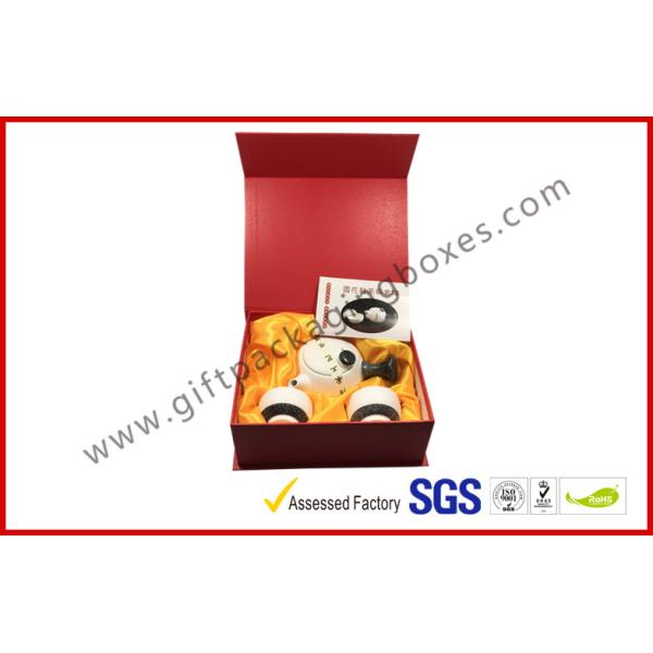 Red special paper Magnetic Luxury Gift Boxes with silk paper tray
