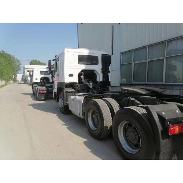 10tires Tractor Truck Heavy Duty Trailer Head Tractor Trucks Tire Design Radial HOWO 6X4