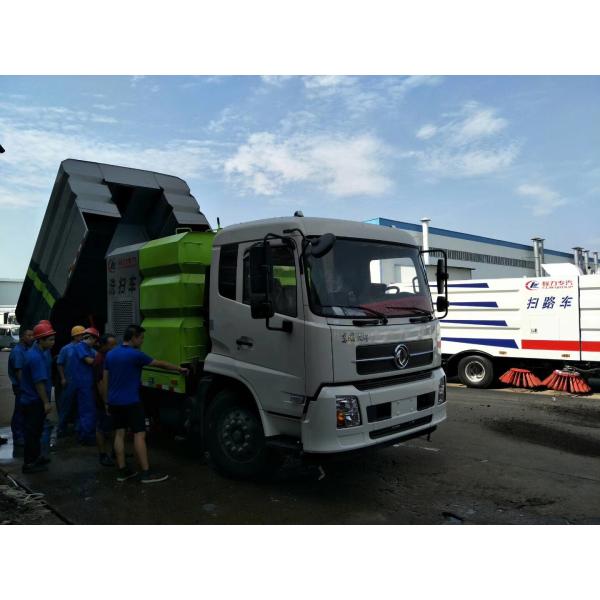 Dongfeng 9000 Liters Water Mechanical Sweeper Truck , 9 Ton Street Washing Truck