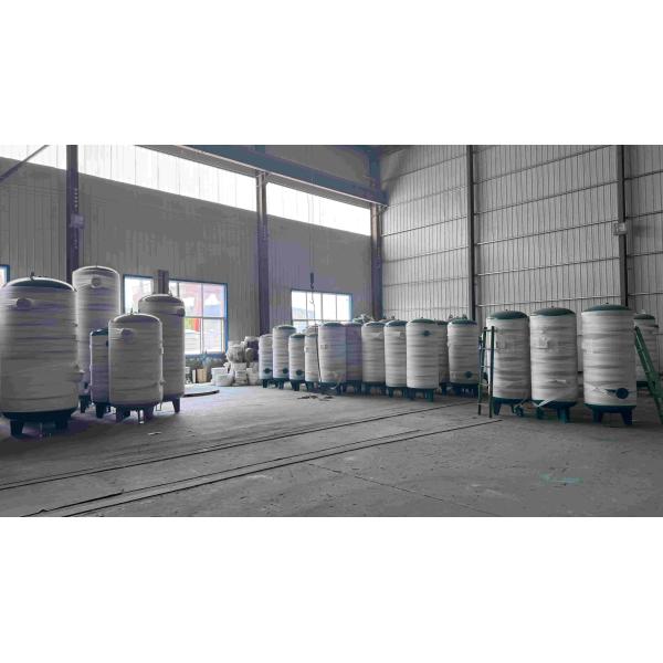 High Volume Vertical Air Storage Tank Carbon Steel Sandblasting For Pneumatic Tools