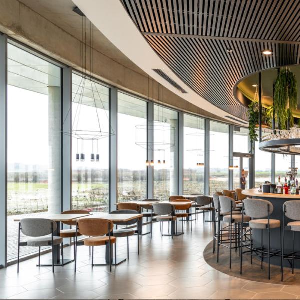 Steel Black Metal Frame Dining Chairs Velvet Cuhsion Cafeteria 37x40x80cm