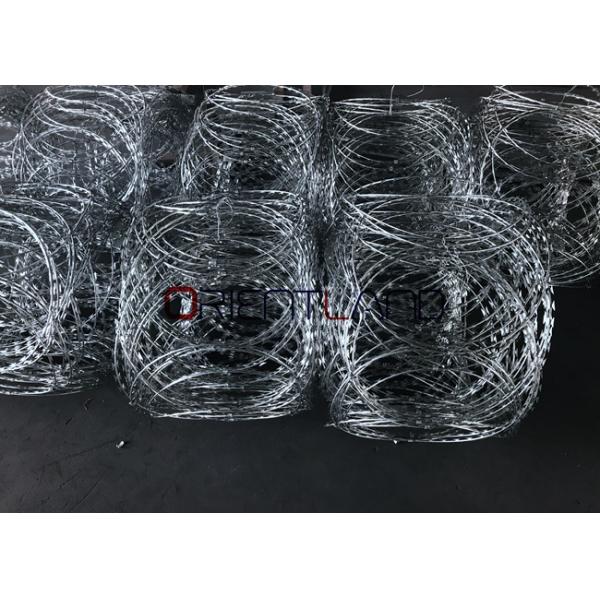 14-16m Flat Wrap Razor Wire Coils , Topping Flat Prison Razor Wire Barrier