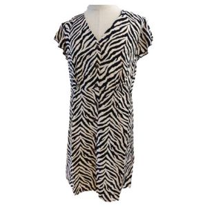 China Animal Print Summer Plus Size Ladies Casual Wear on sale