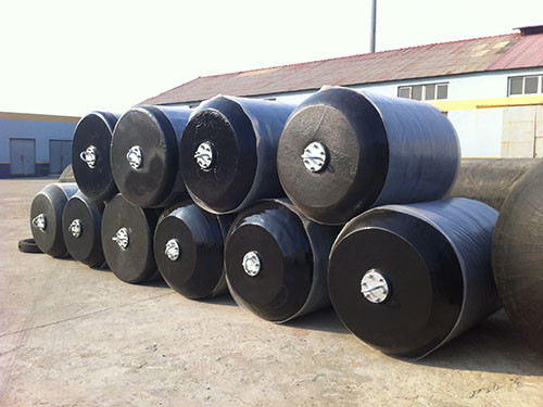 Cruise Terminal White Foam Fender 1200mm Dia 2000mm Length