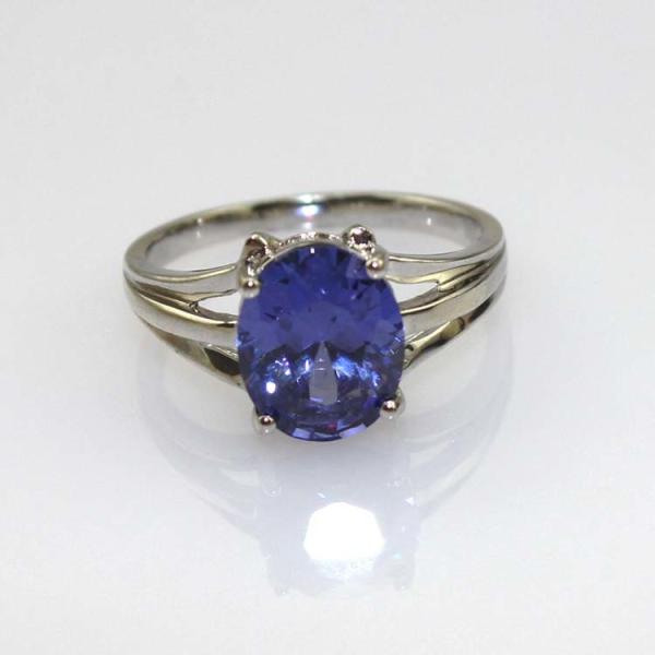 Women Jewelry Oval Purple Cubic Zirconia Sterling Silver Ring (R82)