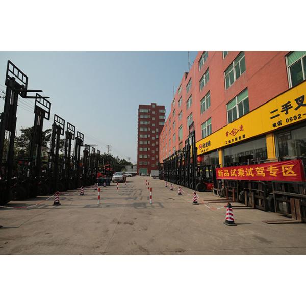 3000kg Warehouse Lift Truck Key Off Function With Streamline Appearance