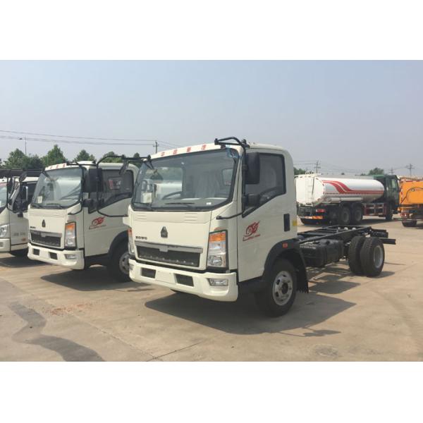 12 Tons HOWO Light Duty Commercial Trucks White Color 116HP Engine 4×2 Drive