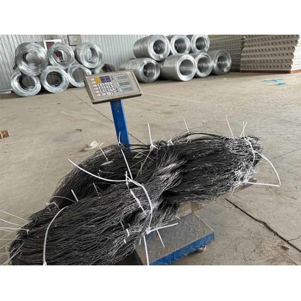 Obstacles Concealed Tanks Reduces Mobility tank barrier mesh