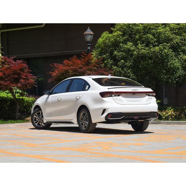 Kia K3 Korean Brand 5-Seat 2WD Gasoline Kia Cars With Automatic Gearbox R18 Tires Left Steering In Stock