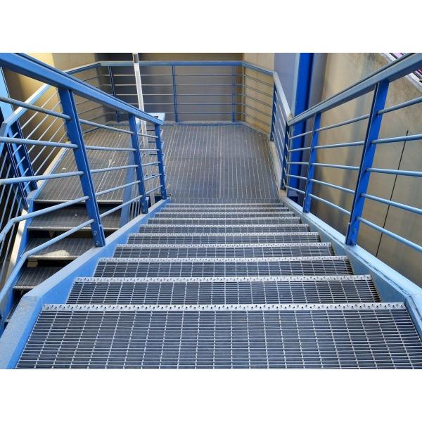ASTM Q235 SS304 25x3 Stainless Steel Grating Steel Stair Treads