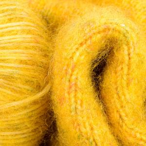 Quality Recycle Polyester GRS Wool Alpaca Yarn Acrylic Nylon Air Covered Yarns For Hand Knitting wholesale