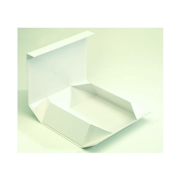 Custom Made Recycled Gift Boxes Various Color Solid Structure SGS Certification