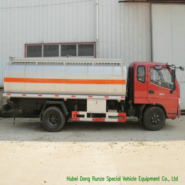 FOTON 7000L Fuel Oil Tanker Truck For Petroleum Oil / Gasoline / Petrol Transport