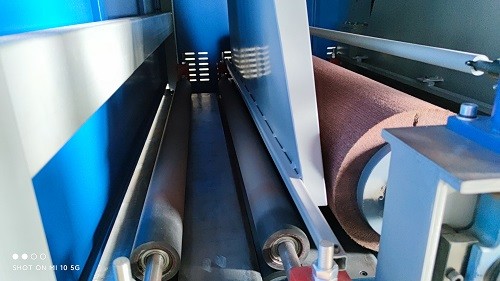 Metalworking Wide Belt Sander Machine Manufacturer For Deburring / Sanding / Polishing