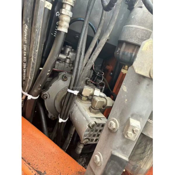 Original Hydraulic Valve Used Hitachi ZX130 Crawler Excavator ZX120 ZX130US 13Ton Japan