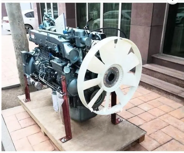 D12.42-30 National Heavy Duty TruckHOWO Truck Parts Wd615.47 371/336 Diesel Engine