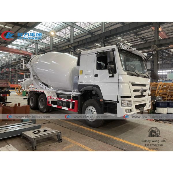 Cheap SINOTRUK HOWO 6x4 Heavy Duty 12000L Cement Mixer Truck for sale
