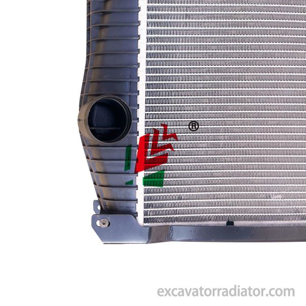 Scani-a R1513 Radiator 1851542 2027572 Truck Car Radiator Water Tank