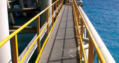 Anti Slip 1 M Width Welded Serrated Galvanized Steel Gratings Customized Color