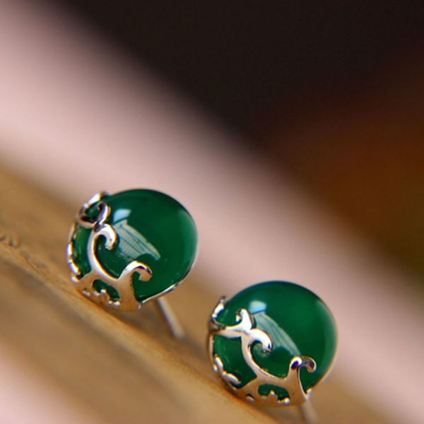 Sterling Silver Green Agate Stud Earrings Vintage Thai Silver Jewelry (E11065GREEN)