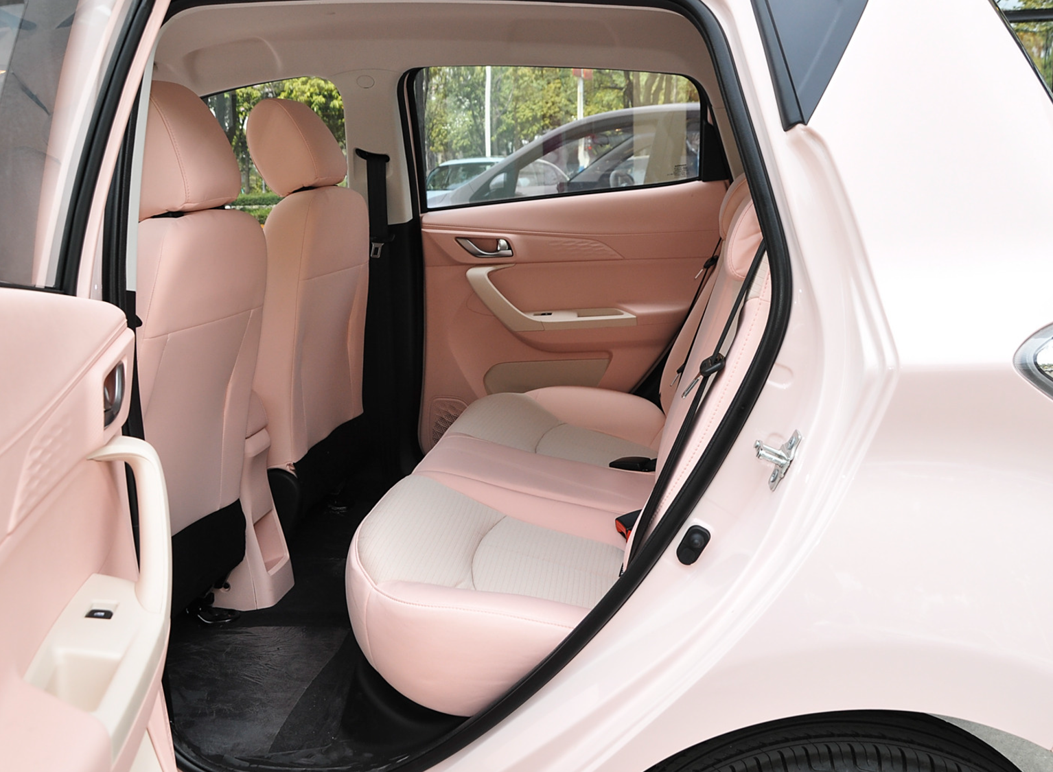 Benben Estar Changan EV Car Mini Electric Small 2023 Hatchback 101km/H