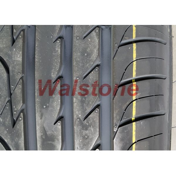 Asymmetric Tread Pattern Pcr Tyres 225/50ZR17 98W All Season Performance