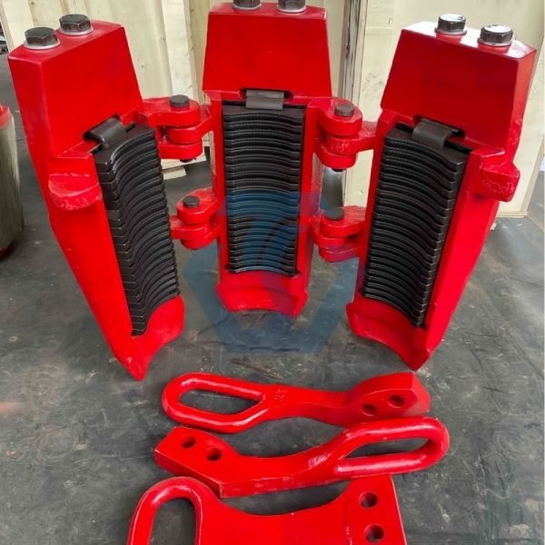 API Specification 7K Interchangeable Tapered Slides Safety Clamp For Easy Adaptation To Different Pipe Sizes For Oilfield