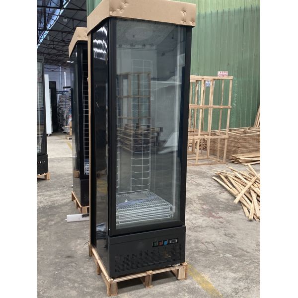 Commercial Vertical Glass Door Refrigerated Cooler For Supermarket