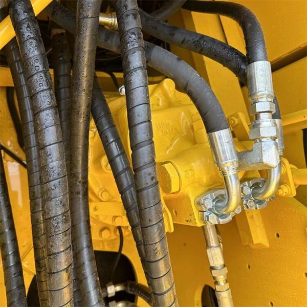 Japan Original Komatsu PC240-8 Digger with Good Performance and Automation Functions