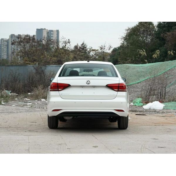 VW Lavida 2022 Version 1.5L Compact Sedan Cars 6 Gears AT 113HP New Or Used