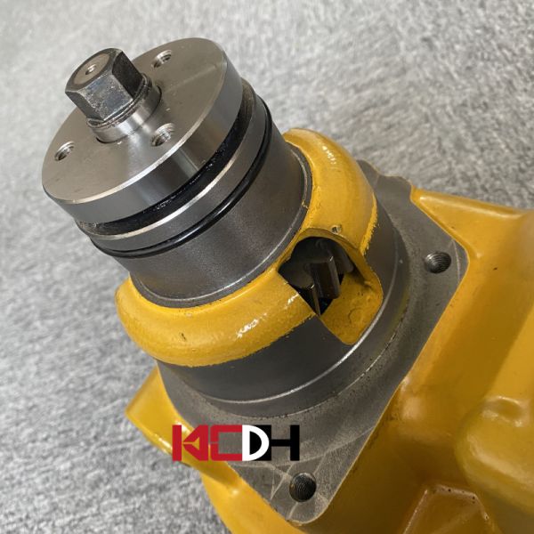 Diesel Engine Parts Excavator Water Pump 6212-61-1210 For 6D140-1305