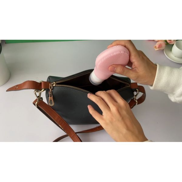 Pink Facial Cleansing Brush Silicone Electric Facial Cleanser