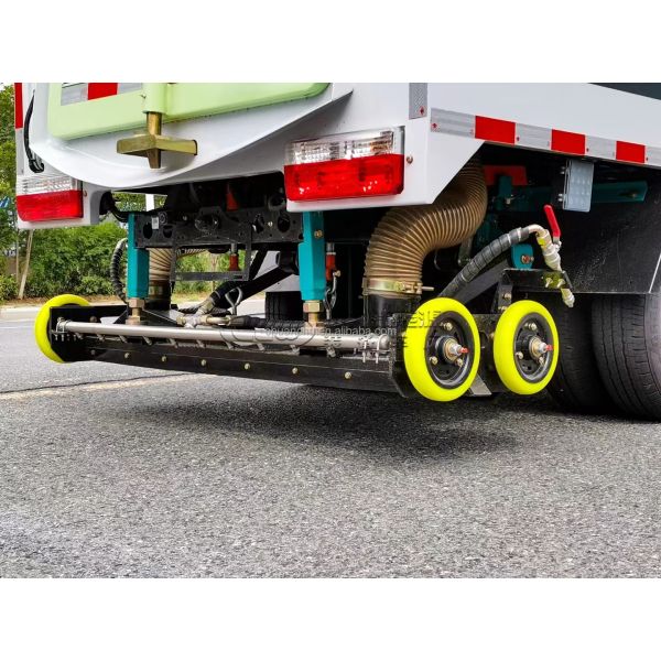 Pure Electric Road Sweeper Truck 4x2 Street Vacuum Cleaner for Eco-Friendly Cleaning