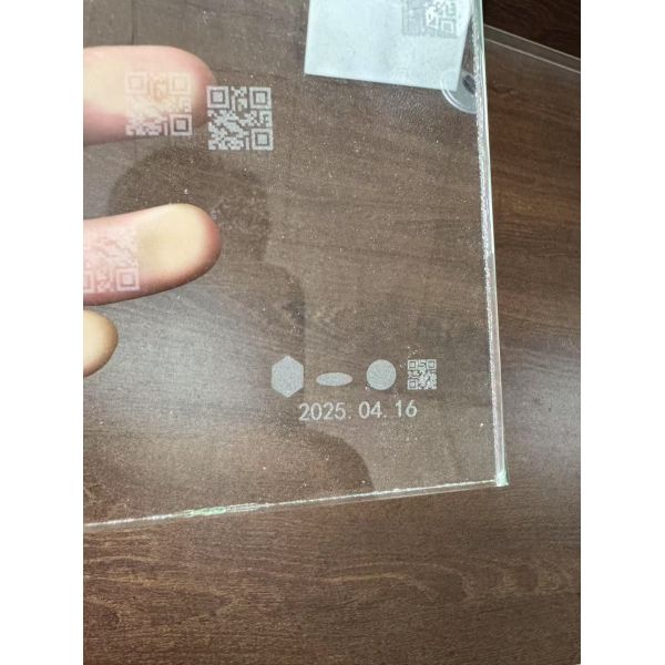 5W Air Cooling Laser Marking Machine 300x300mm Engraving Range