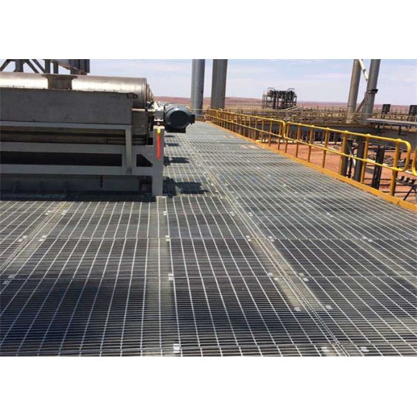 30mm Bar Width Heavy Duty Metal Grate Q235 Galvanised Steel Walkway Grating