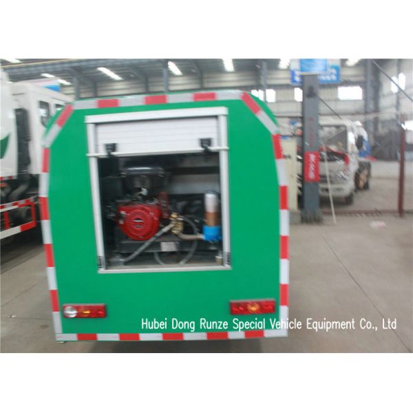 Mini High Pressure Washing Truck For Road Washing and Jetting Sewer 1000 Liters