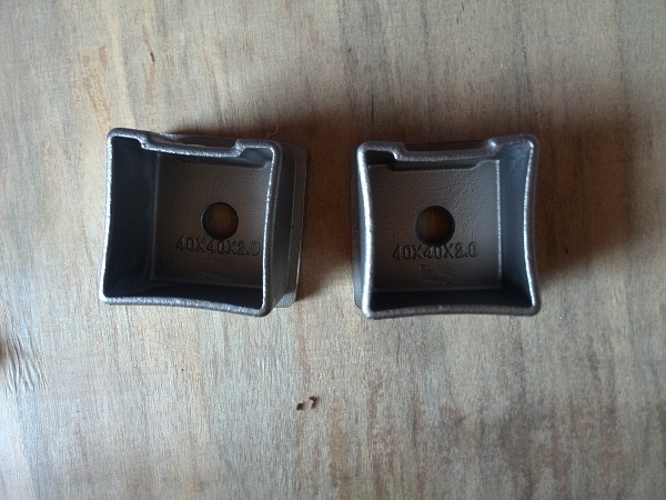 Square Stainless Steel Threaded Pipe Cap 40×40mm With Corrosion Protection