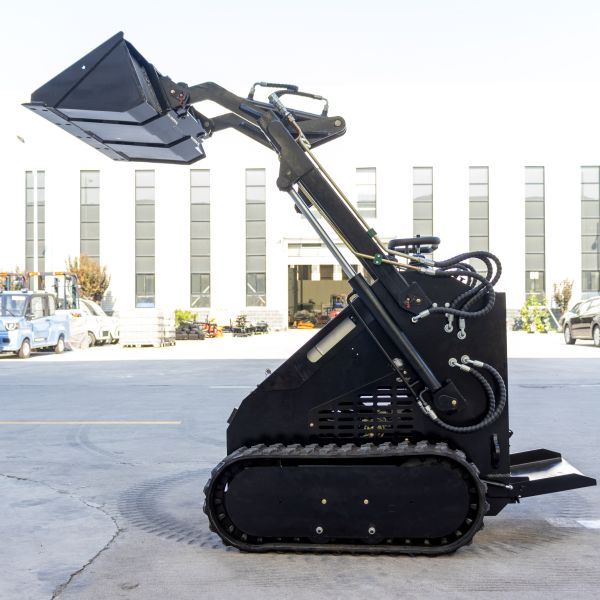 2800kg Capacity Mini Skid Steer Loader with Hydraulic Control System and Versatility
