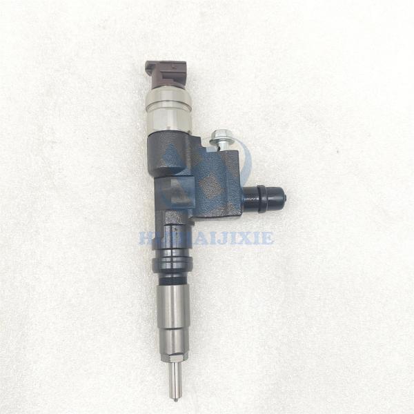 Diesel Fuel Common Rail Injector 095000-0761 095000-0760 For 6sd1 1153004151 1-15300415-1 Hitachi Isuzu 6SD1 9.8D Engine Denso
