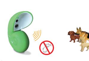 Quality Christmas Gift Handheld Ultrasonic Bark Control Pet Dog 2-Second Ultrasonic Tone wholesale