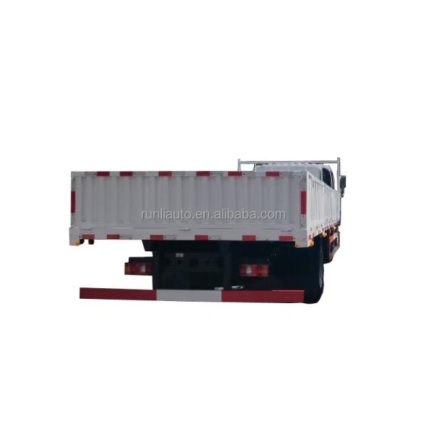 Sinotruk 6 Wheels Cargo Truck HOWO 116hp Cargo Truck HOWO Mini Cargo Truck