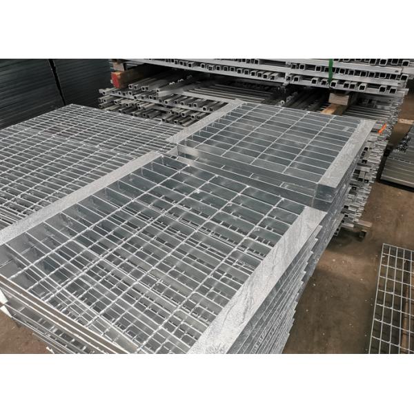 Q235 Toothed Flat Steel Galvanised Trench Grates Rust Resistance