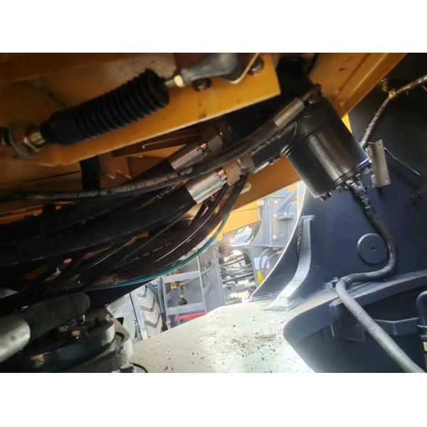 Used Diesel Trucks Rated Loading Weight 5-6 Tons Second Hand SDLG Wheel Loaders Bucket Capacity 3 M³