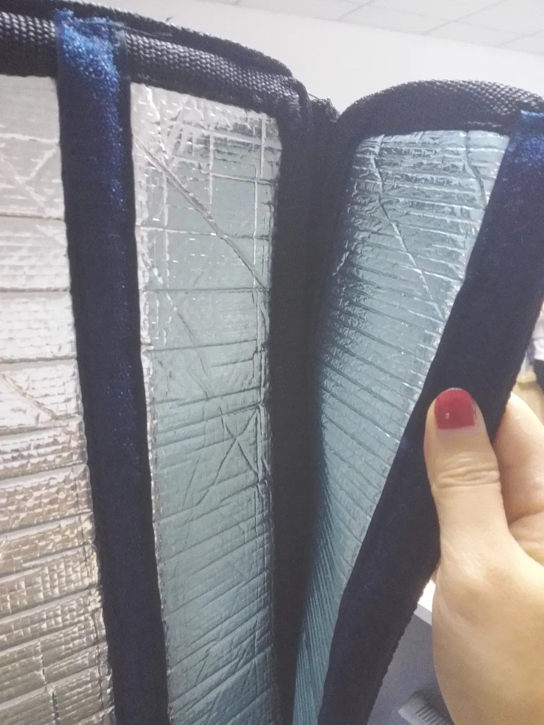 Food and Beverages Transportation Aluminum Foil Bubble Insulated Bag Thermal Pallet Cover Package of Cooler Chain for Shipping Chocolates and Perishable Goods