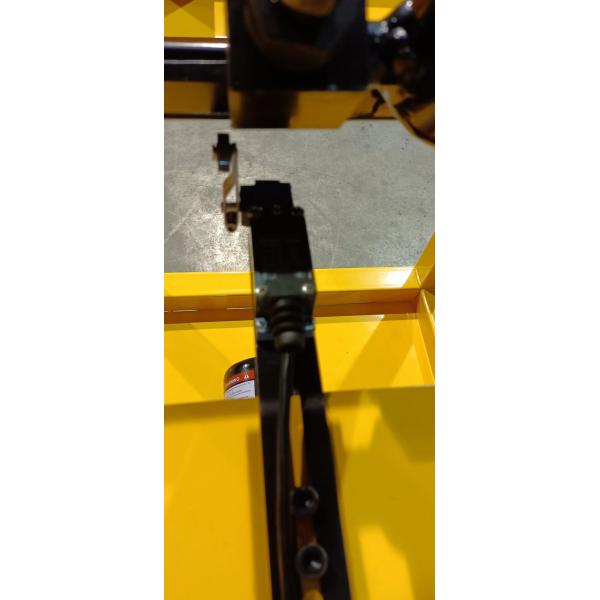 RAL1028 1500mm Hydraulic Mobile Scissor Lift Table Q345B Industrial Hydraulic Lift