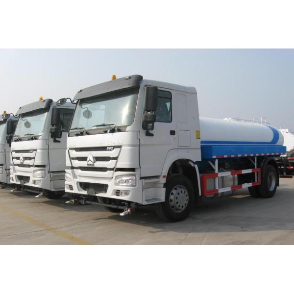Euro II Emission Street Water Spray Truck , 6x4 Sprinkler Water Tank Truck